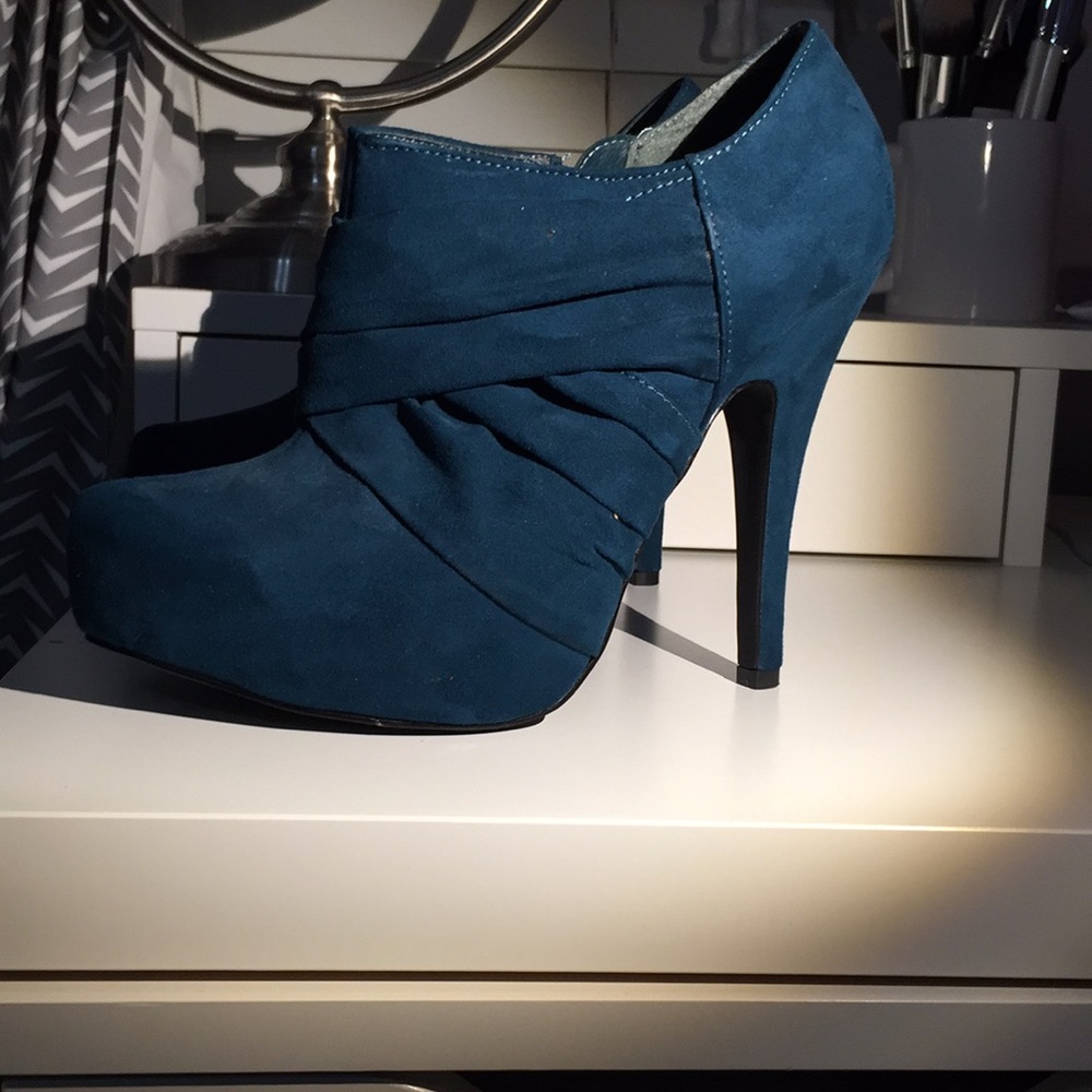 Dark green bootie heels